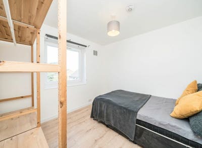 A Modern and Spacious Room in Clapham! Main Photo