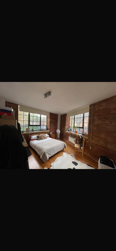 Spacious double room in Aldgate east Main Photo