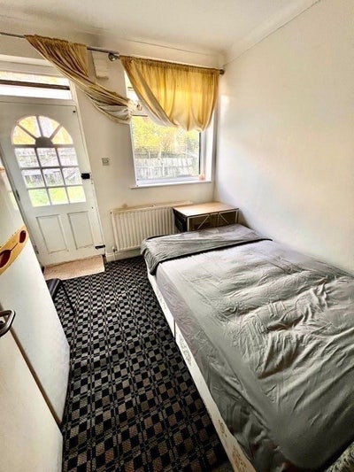 ✨🛏️ Single Room to Let in - North Wembley  Main Photo