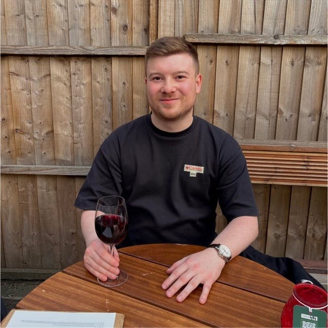 Looking for a room in SW London Main Photo