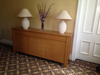Double Room in newly furnished house Main Photo