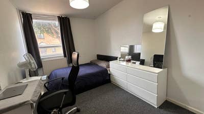 Newly Refurbished Flat – Poplar E14!  Main Photo