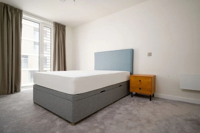 Room available  Main Photo