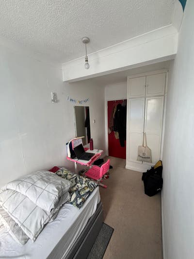 Single Room Available June 16 | ALL BILLS included Main Photo