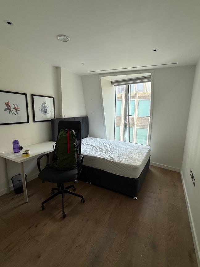 Super Central London 1 Room Available Main Photo