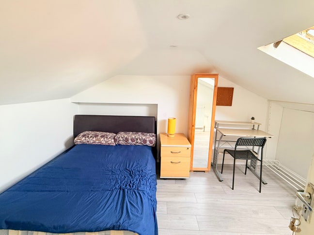 A single room in Harrow to be rent  Main Photo