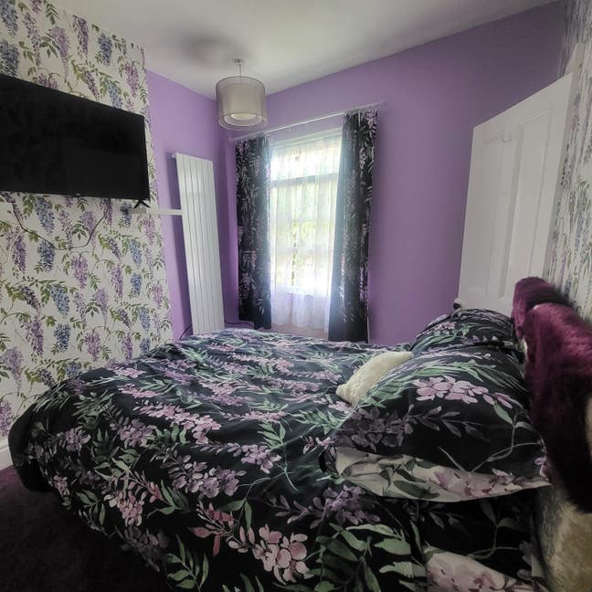 Double room fully furnished. Newly decorated  Main Photo