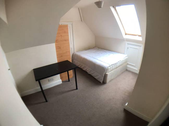 Attic Room East Acton Zone 2 Main Photo