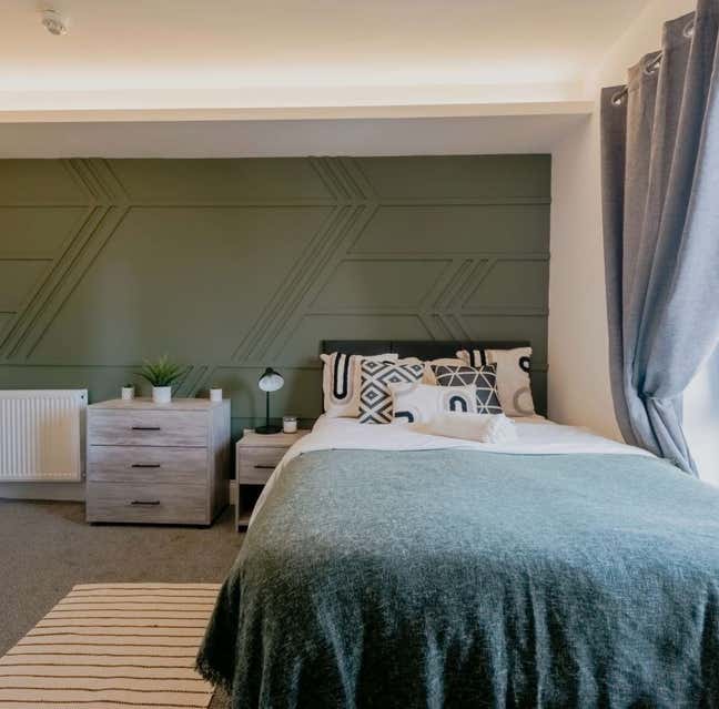 1-Room Available- Half Rent for the 1st Month Main Photo