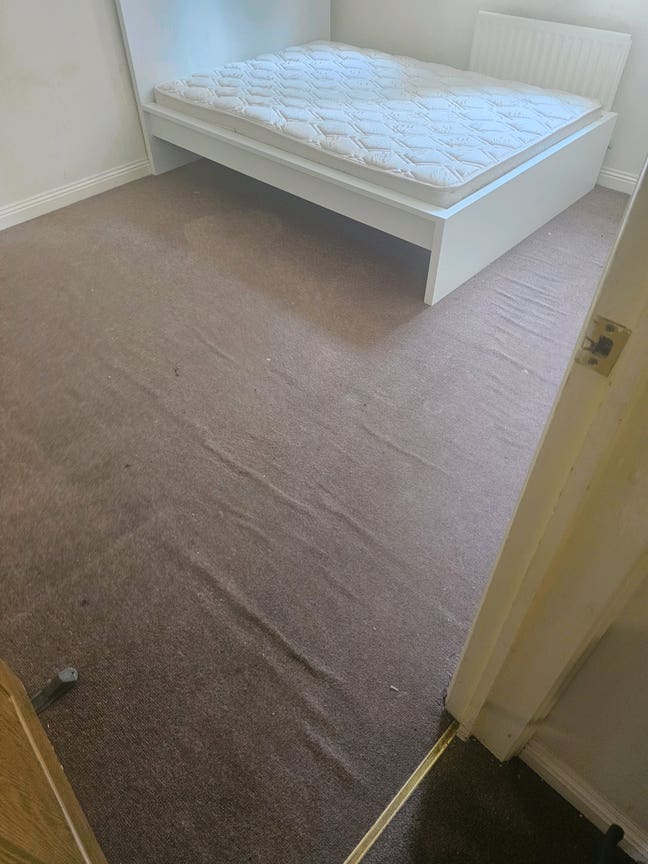 1 Duoble bedroom for rent in a shared apartment  Main Photo