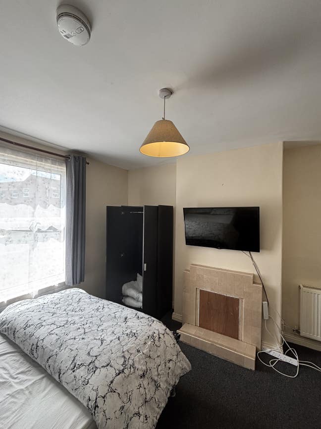 Double room available in town centre  Main Photo