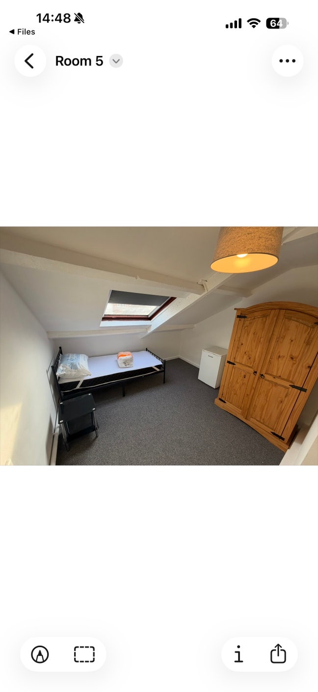 Room to let in refurbished  Licensed HMO Main Photo