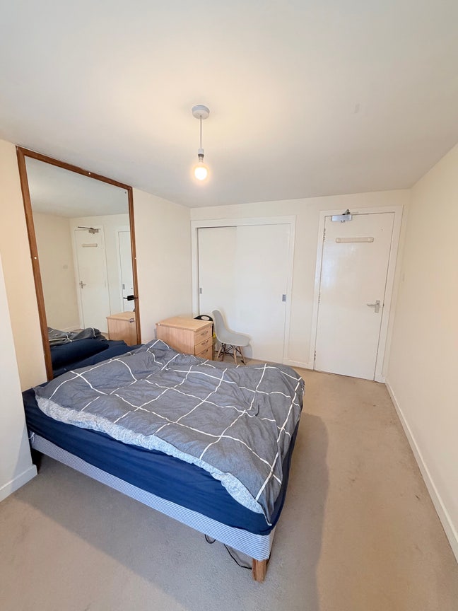 Dundee City center Summer Sublet Main Photo