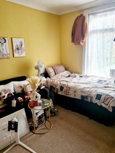 Double Room Available  Main Photo