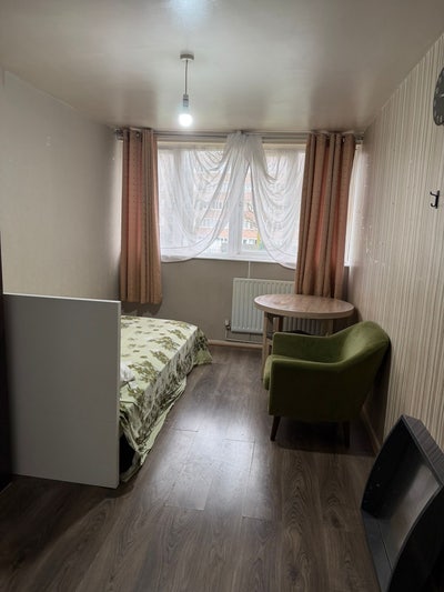 Looking for nice respectful and peaceful tenant Main Photo