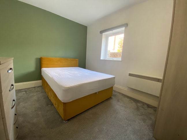  Double Bedroom. I Fantastic House.  Main Photo