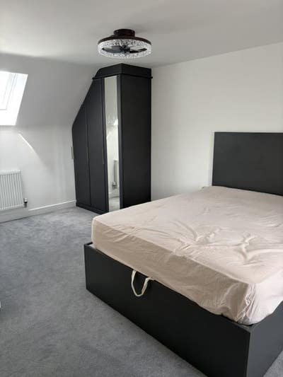 DoubleRoom with Parking,Bills Inc-Shortstown MK42 Main Photo