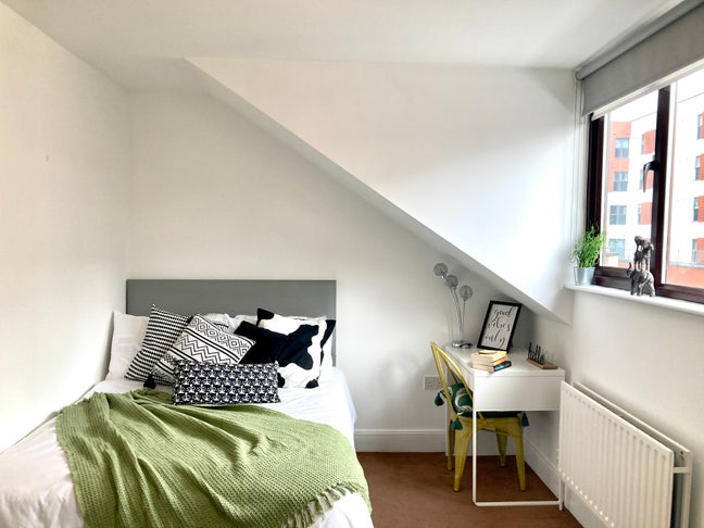💚 Take Your Next Moving Steps with Us 💚
 Main Photo