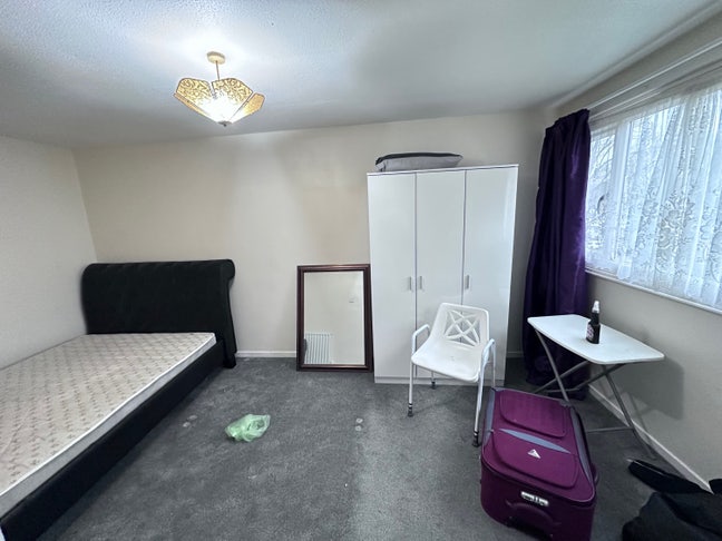 Double room available  Main Photo