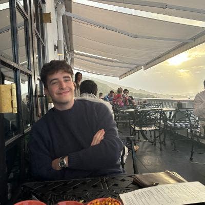 Master's student looking for a room in London Main Photo