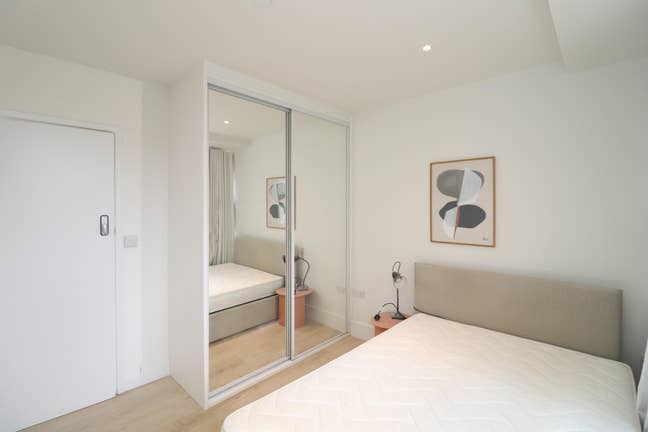 Live in Style: 2 Rooms + Concierge, Gym & Cinema🔥 Main Photo