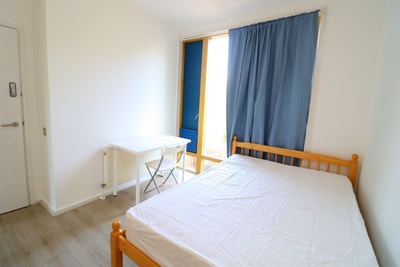 Large Room In North Greenwich Se10 - 02 Arena! Main Photo