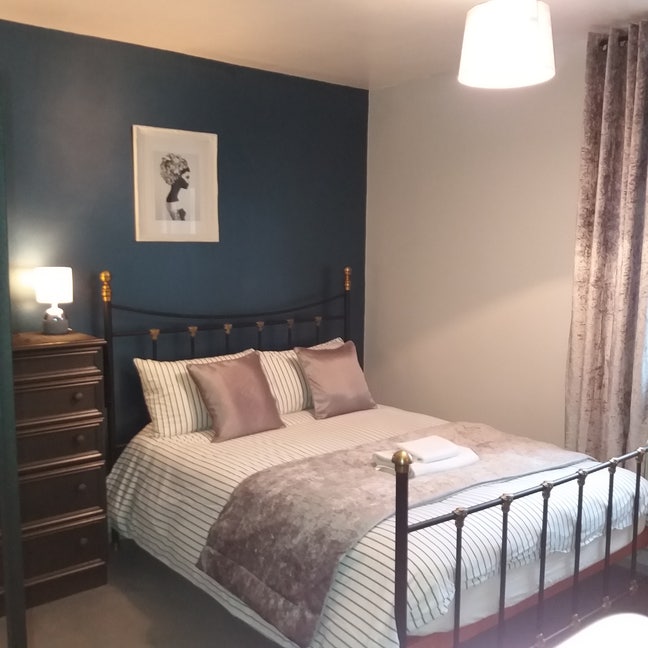 Double room in Shawlands area Main Photo