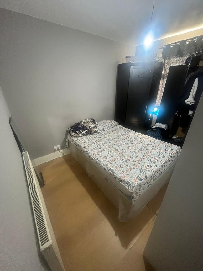 Two double bedrooms available  Main Photo