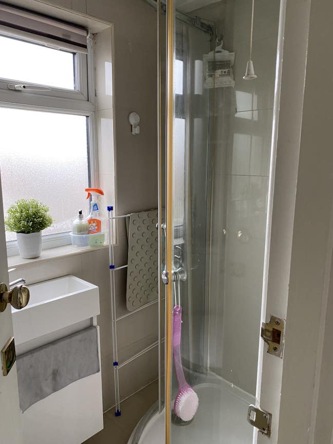 Ensuite Room Near to Tube Station  Main Photo