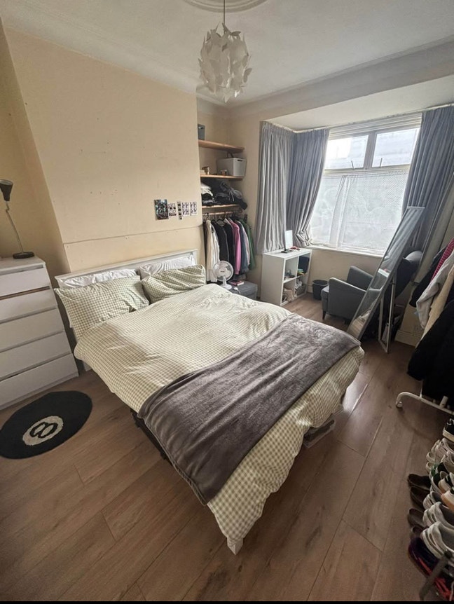 Double room in Tottenham Hale. With Garden.  Main Photo