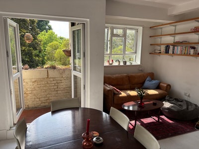 Double room overlooking Peckham Rye park Main Photo
