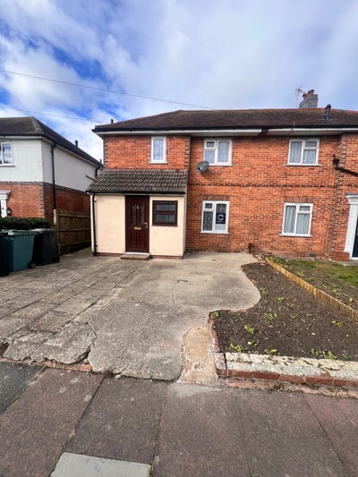 Spacious Double Room in Quiet Hampden Park Main Photo