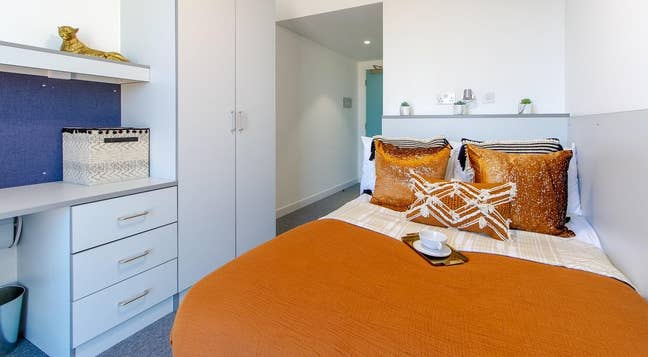 Ensuite Room in Leamington Spa Main Photo