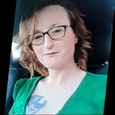 Two friends looking for house share Main Photo