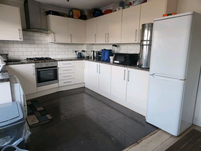 1 double room with en-suite  Main Photo