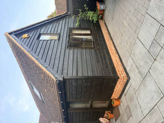 Studio annexe end of barn conversion  Main Photo