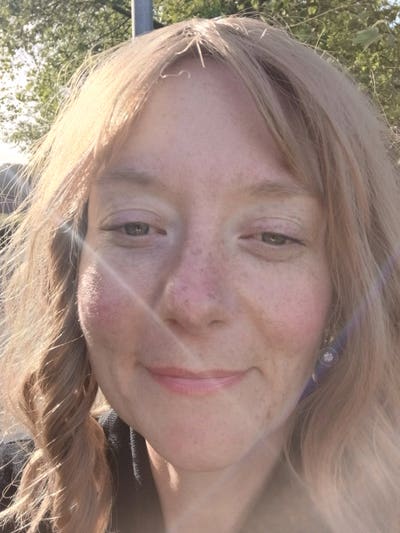 Single Female seeking house share. Main Photo