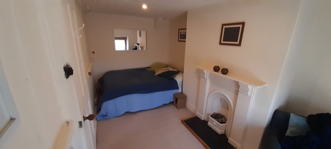 Double Bed Available in Cottage Main Photo