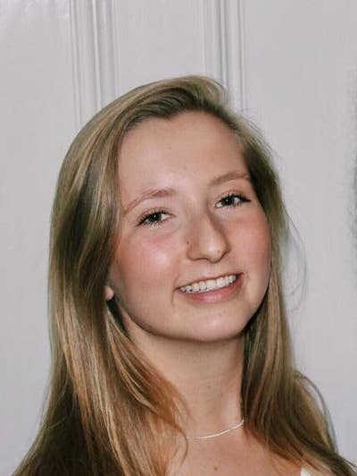 Young Female Professional Seeks Double Room Main Photo