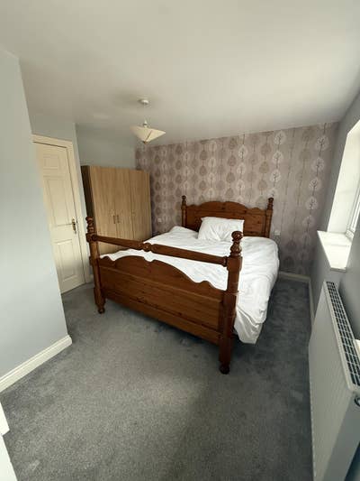 Double rooms, own bathroom, all bills inc – NN15 Main Photo