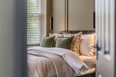 New High-End Rooms✨️ Central Location | Parking  Main Photo