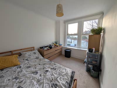 Large room available with lots more space! Main Photo