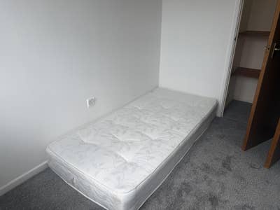 Room for Rent Main Photo
