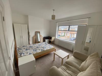 😍 Double Rooms in New Malden - 5 Mins to Uni 😍 Main Photo