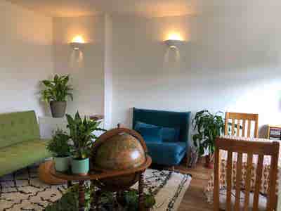 Huge Double with Ensuite in Friendly 3 Bed Flat Main Photo