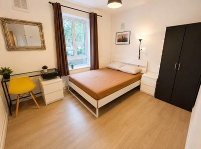 ⭐Affordable E14 Rooms | Bills Incl  | No Deposit Main Photo