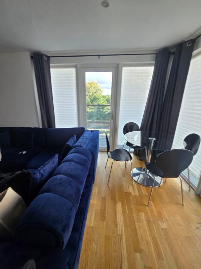 Stunning River-View Ensuit Room in Woolwich  Main Photo