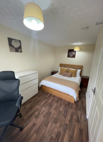 🌟 Great value room near Woolston & Birchwood 🌟 Main Photo