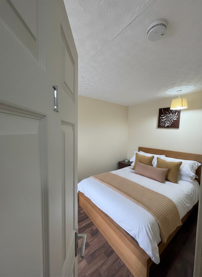 🌟 Great value room near Woolston & Birchwood 🌟 Main Photo
