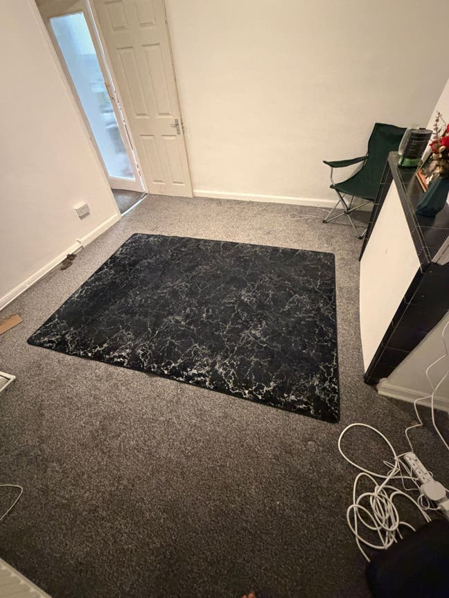 2 room  Main Photo